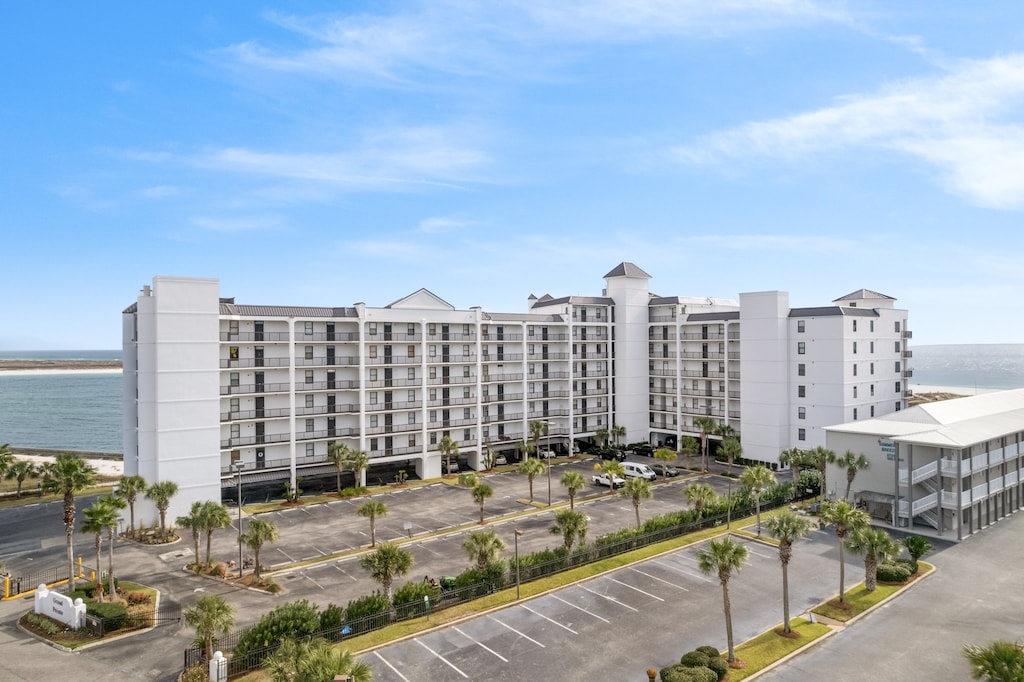 Grand Pointe