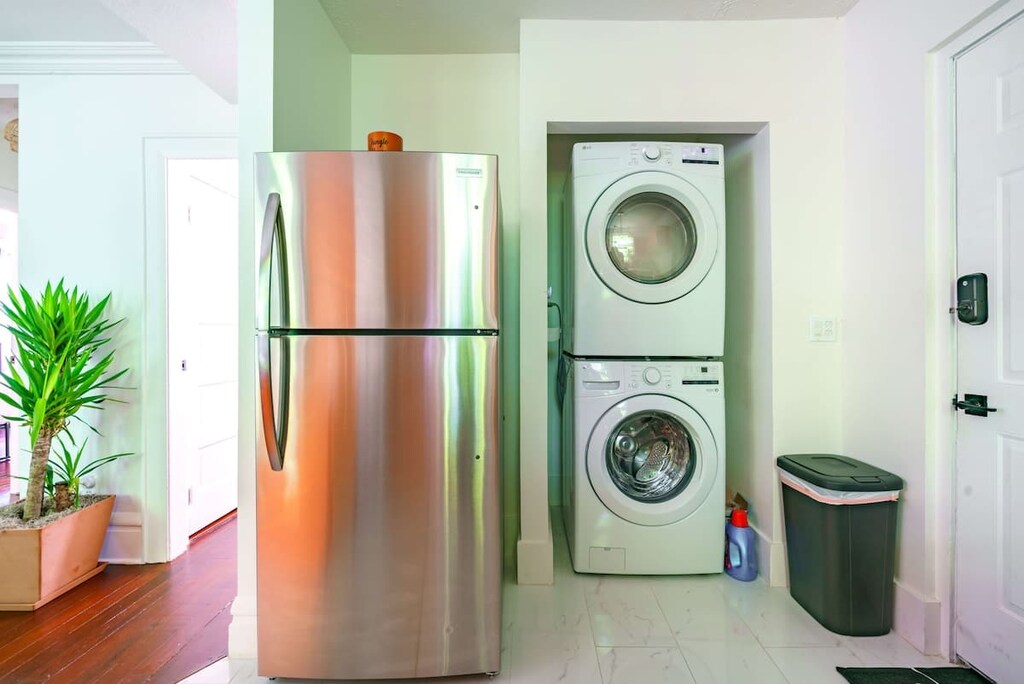 Our kitchen offers everything you need, fully stocked kitchen basics, all readily available!