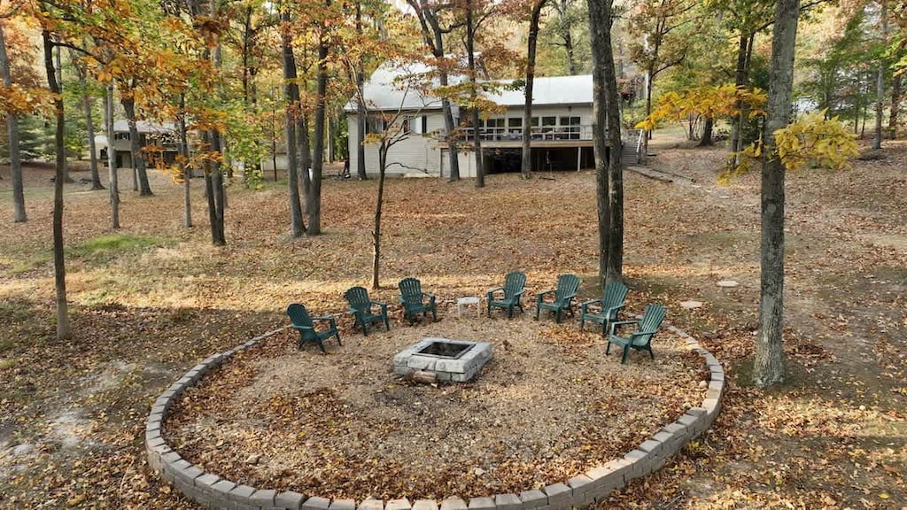 Huge firepit ideal for cozy evenings and gatherings.