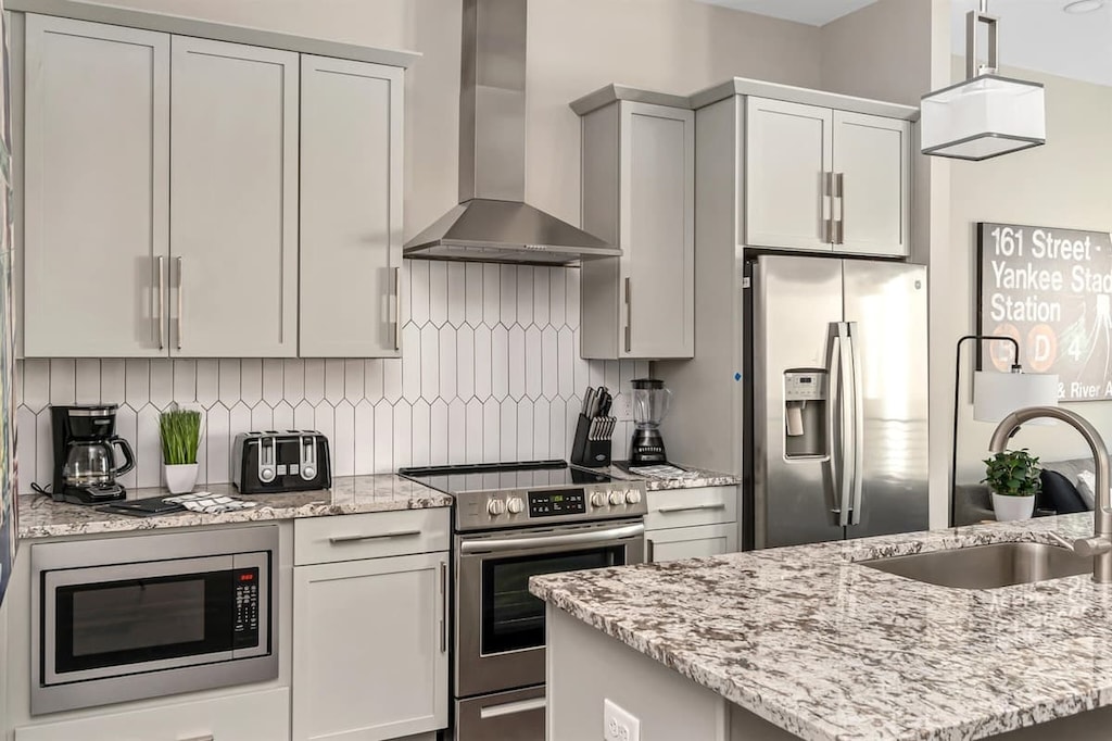 Brand new stainless steel appliances and all you need to cook!