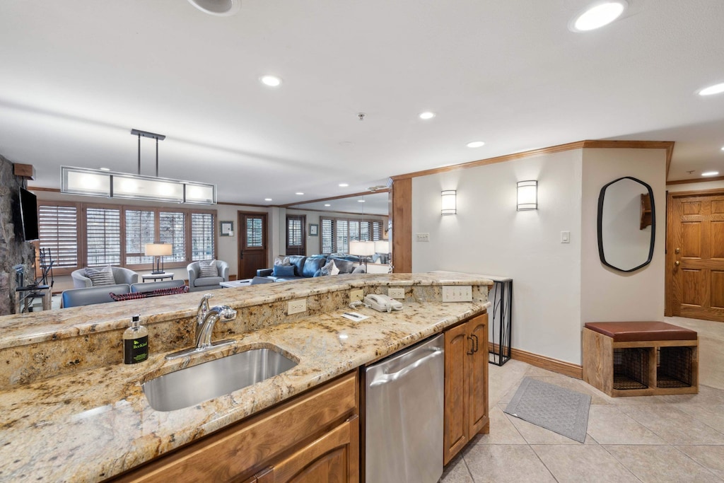 1730645364372-1171-7