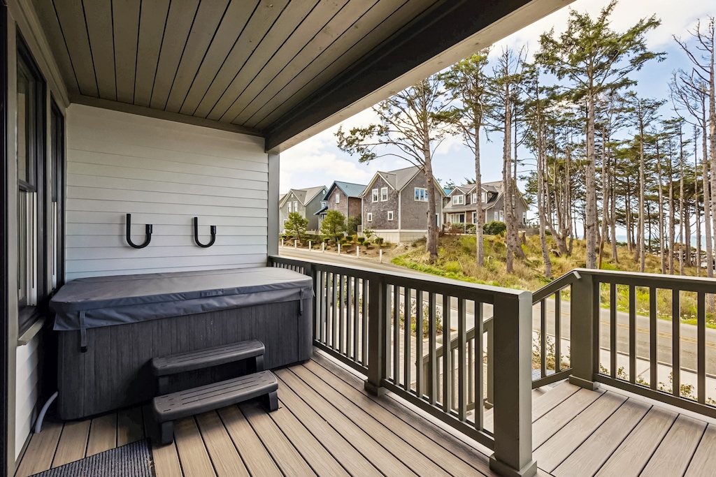 Hot tub with ocean views
