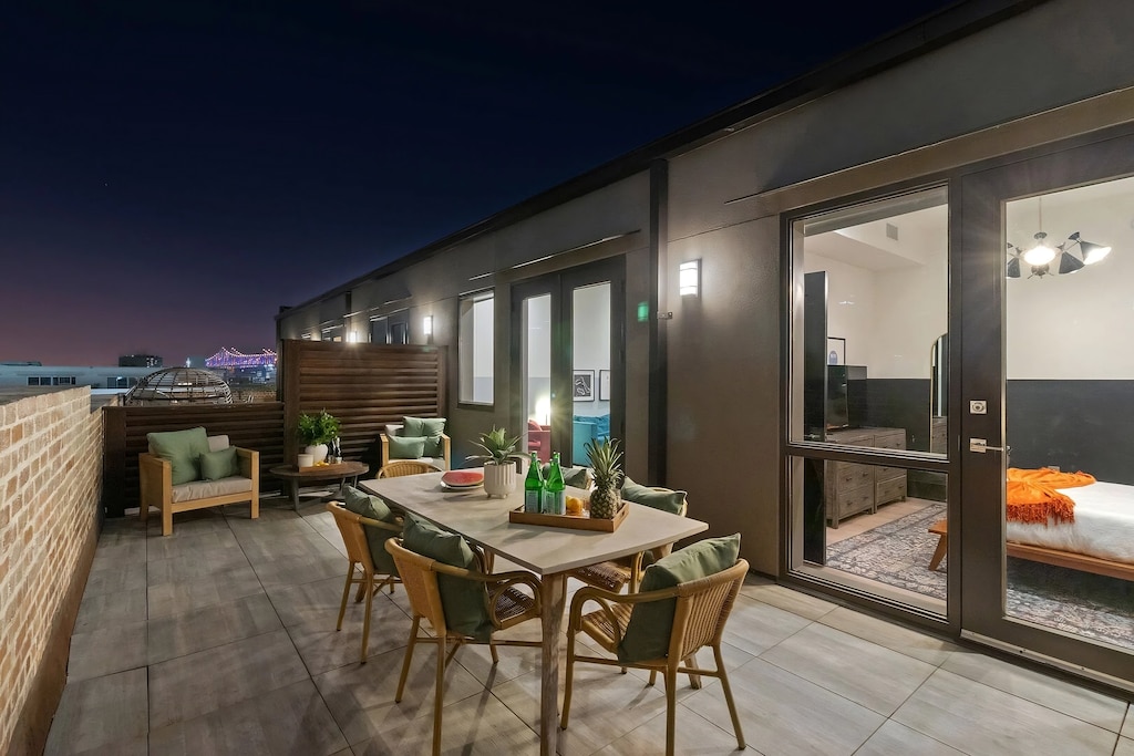 Private Outdoor Terrace With Direct Access from Living Area.