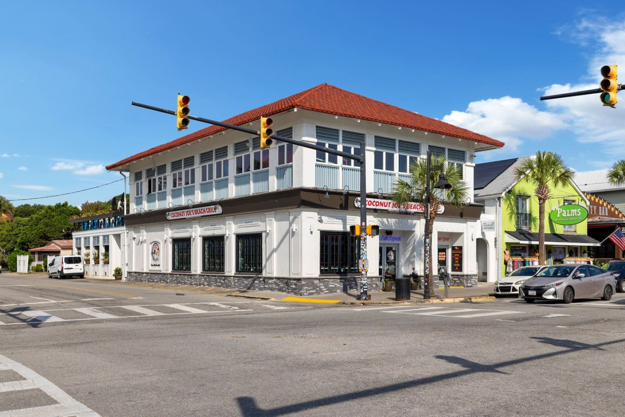 Folly Surf Shack - Close to Beach & Center Street!