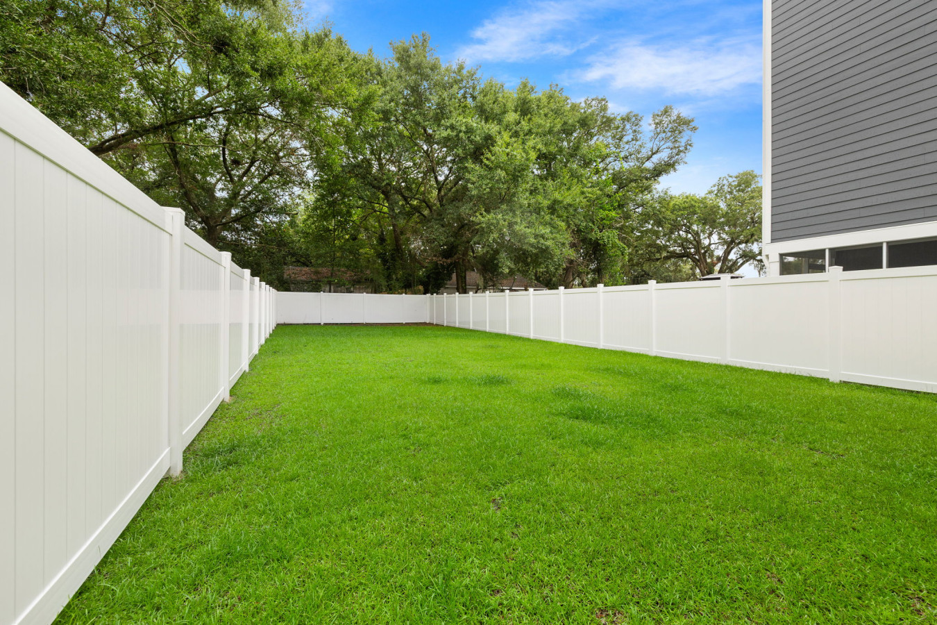 4 Bedroom - 10 min. to Downtown - 2024 Build Home!