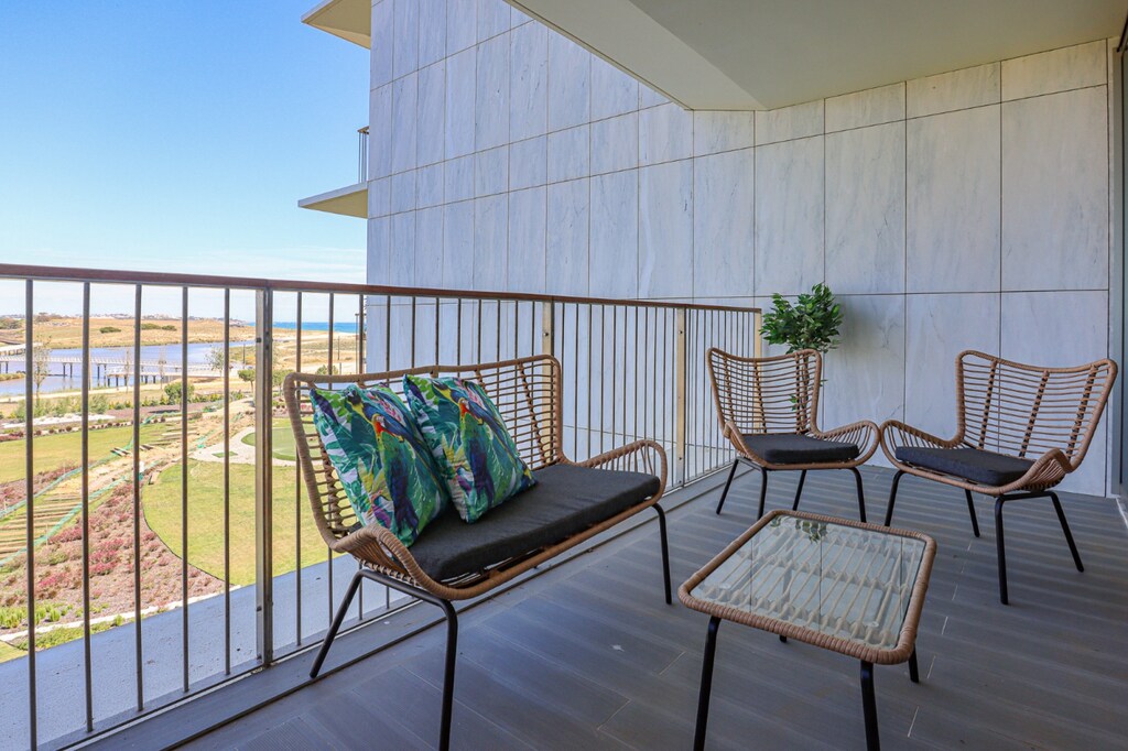 Sea view balcony - BY BEDZY