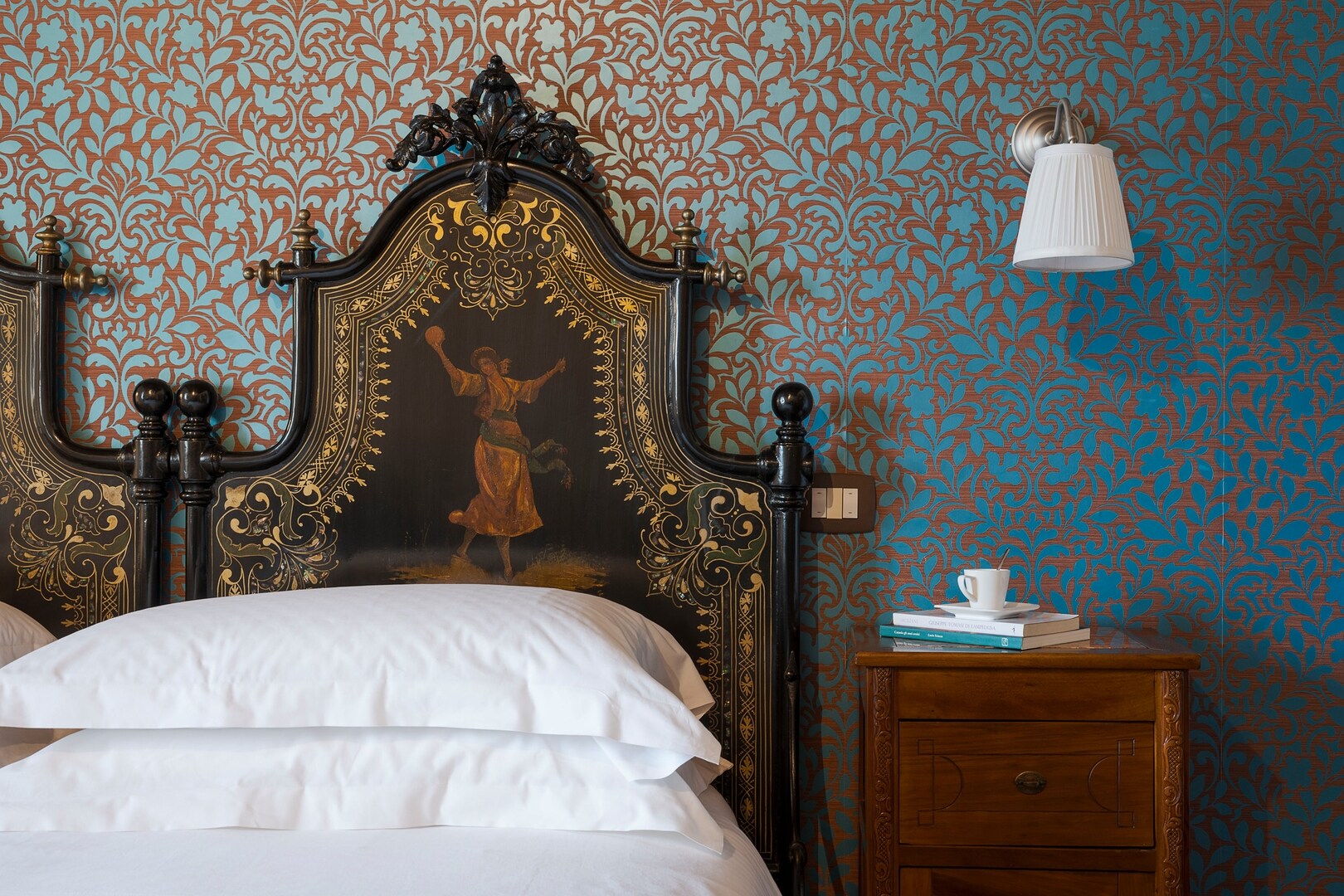 Tenuta Del Sole, elegant Sicilian estate