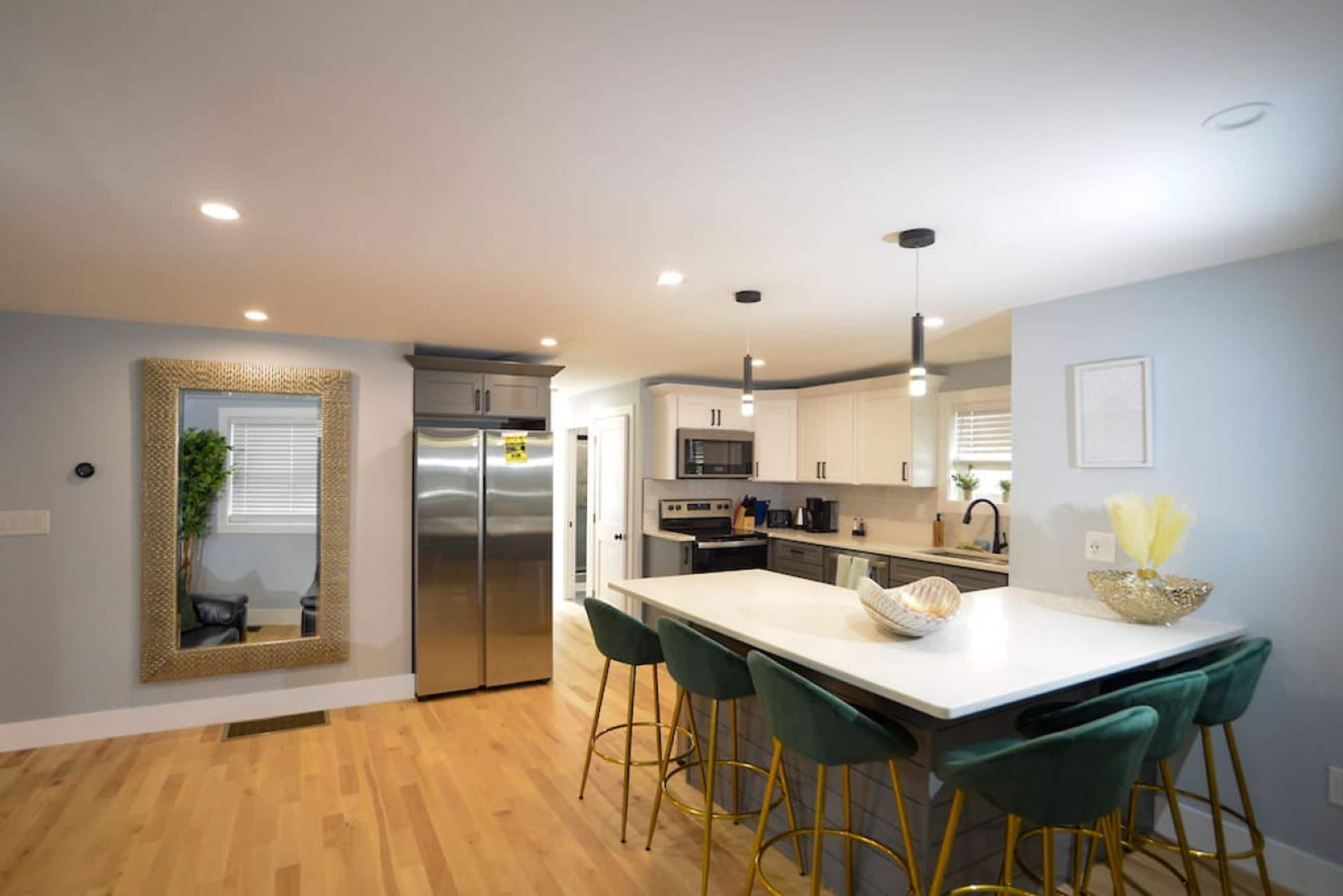 Lake Access 4 Bed 3 Bath HOT TUB Lake Access 4 Bed 3 Bath HOT TUB