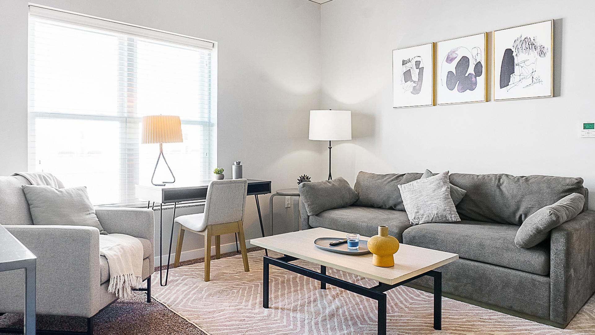 Amazing 2BD, Gym, Pool