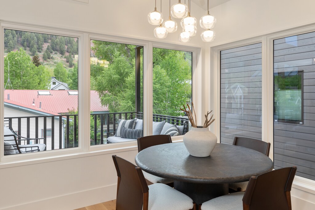 3.01-dining-room-mears-b-telluride (12)