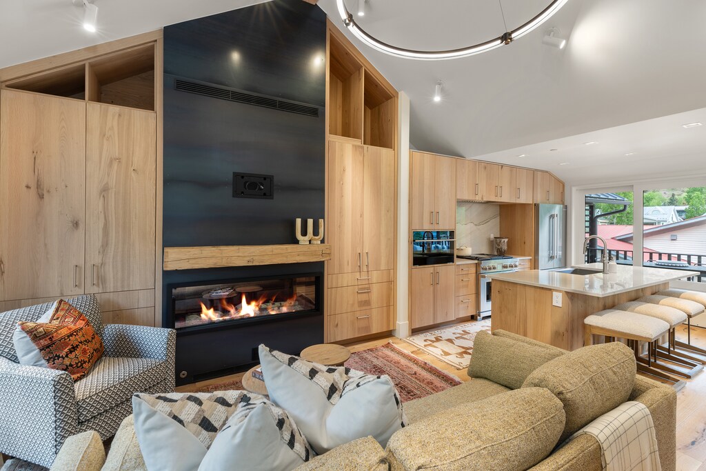 1.001-living-room-mears-b-telluride (11)