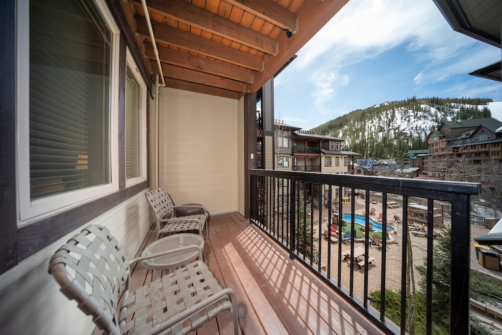 SWP Fraser Crossing 3509 private deck