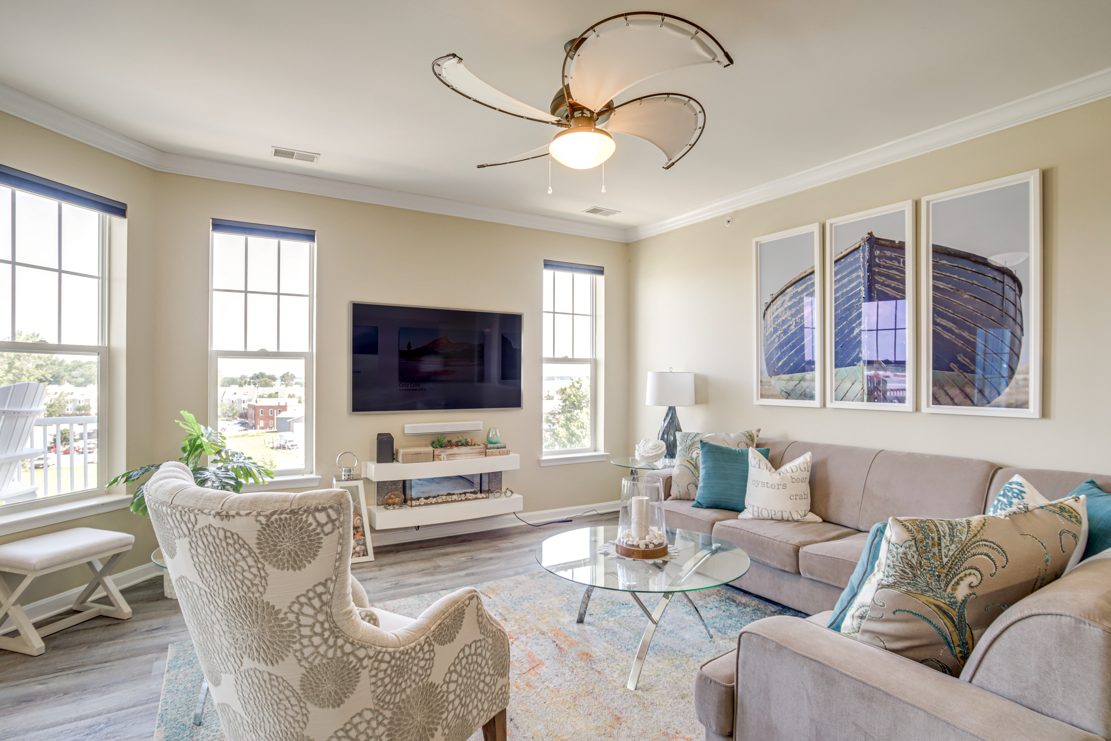 Walkable Condo w/ Drawbridge Views in Cambridge