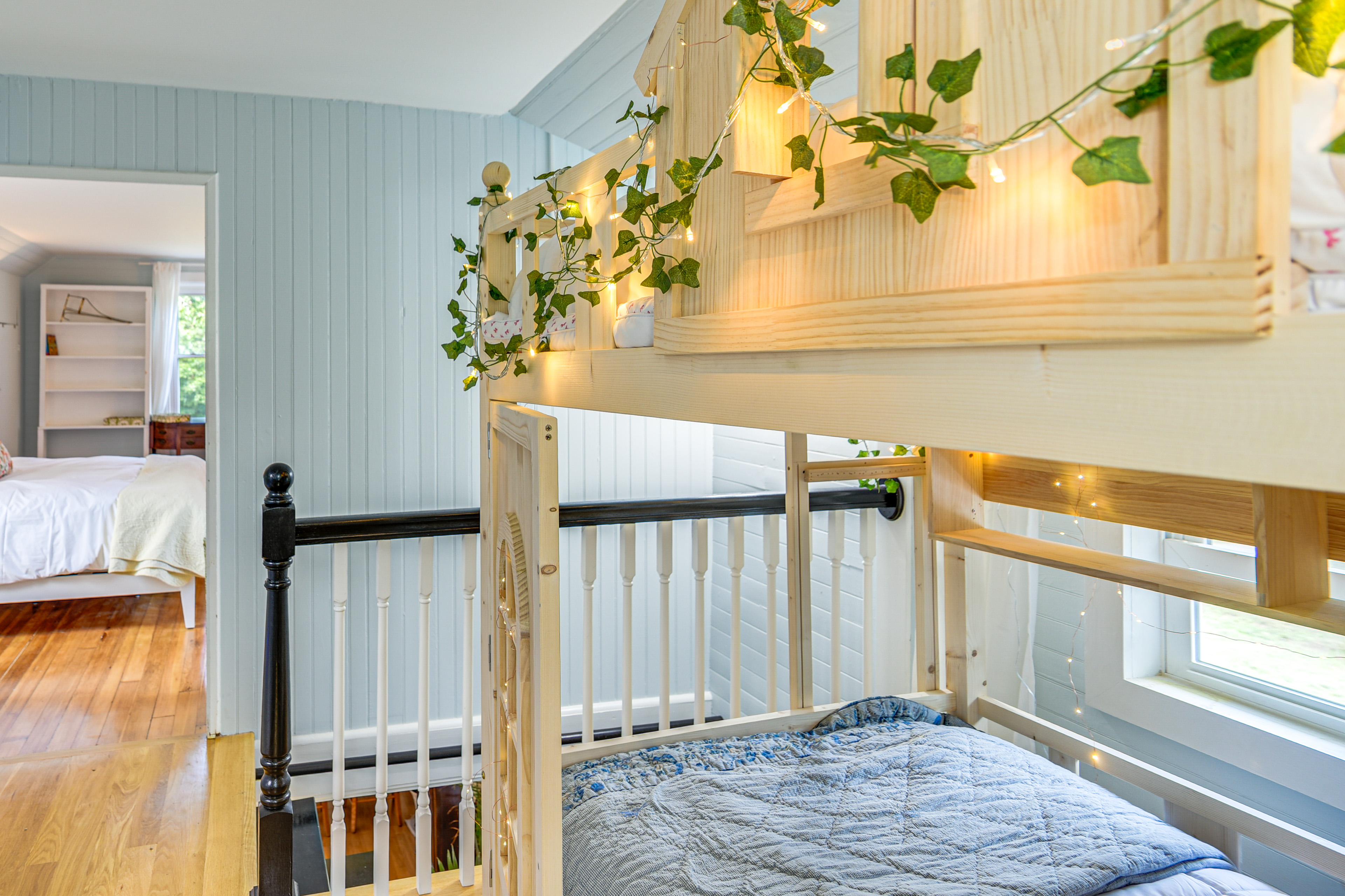 Private Heated Pool: Family Cottage in Plymouth!