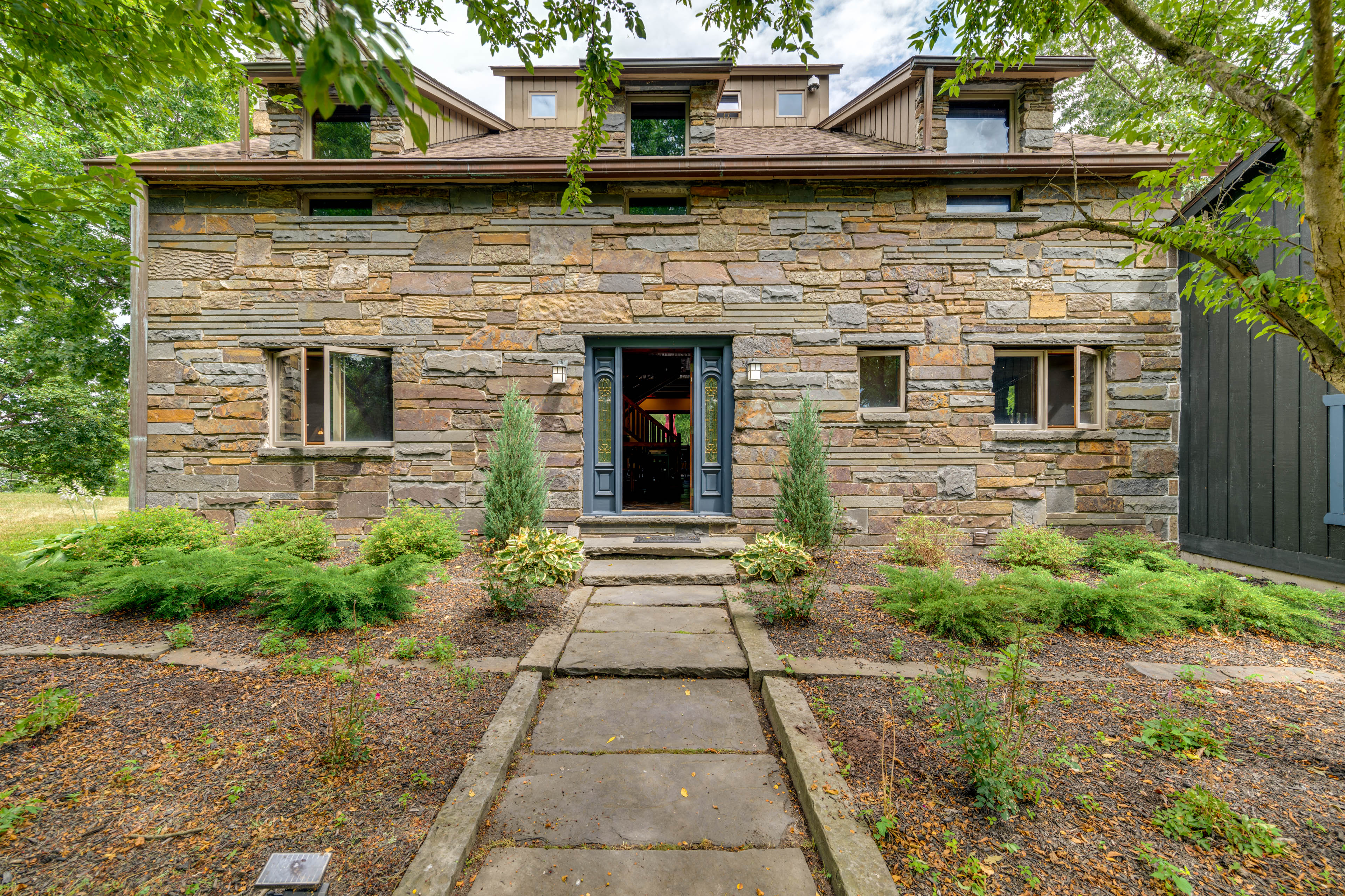 Riverfront Hudson Valley Gem w/ Beach Access!