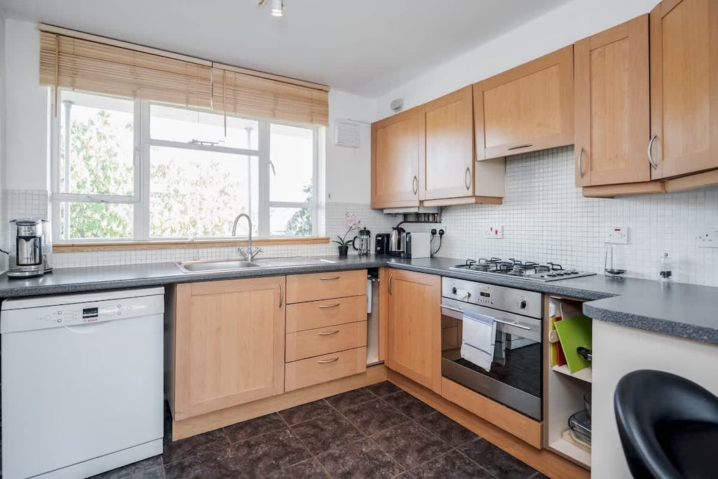 Rooms: Kitchen