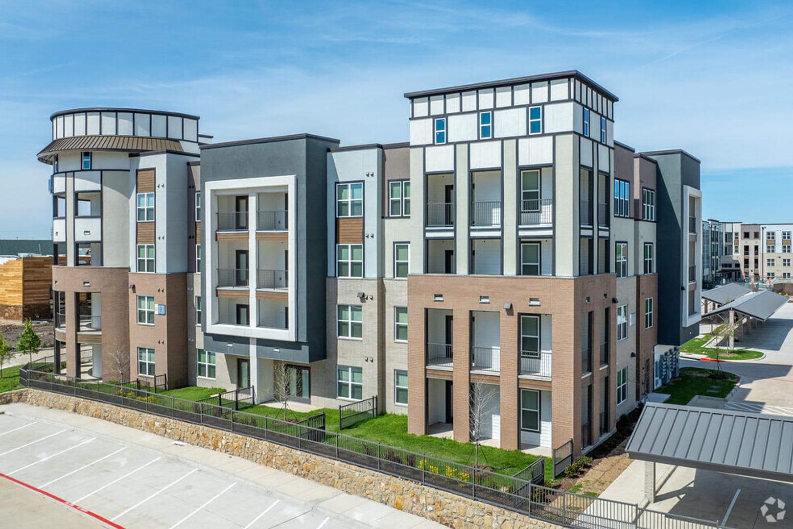 Amazing 1BD, Game Room, Pool