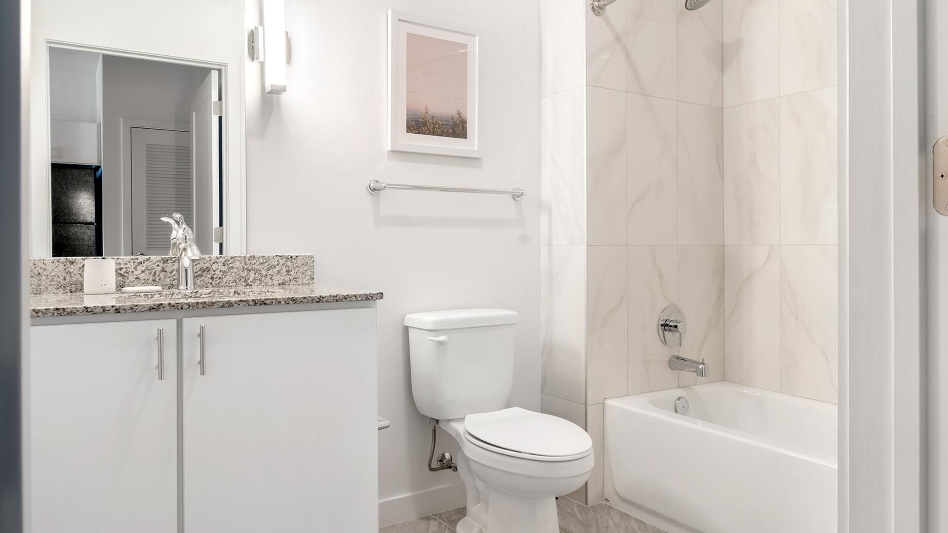 Spectacular 1BD, Gym, Clubhouse