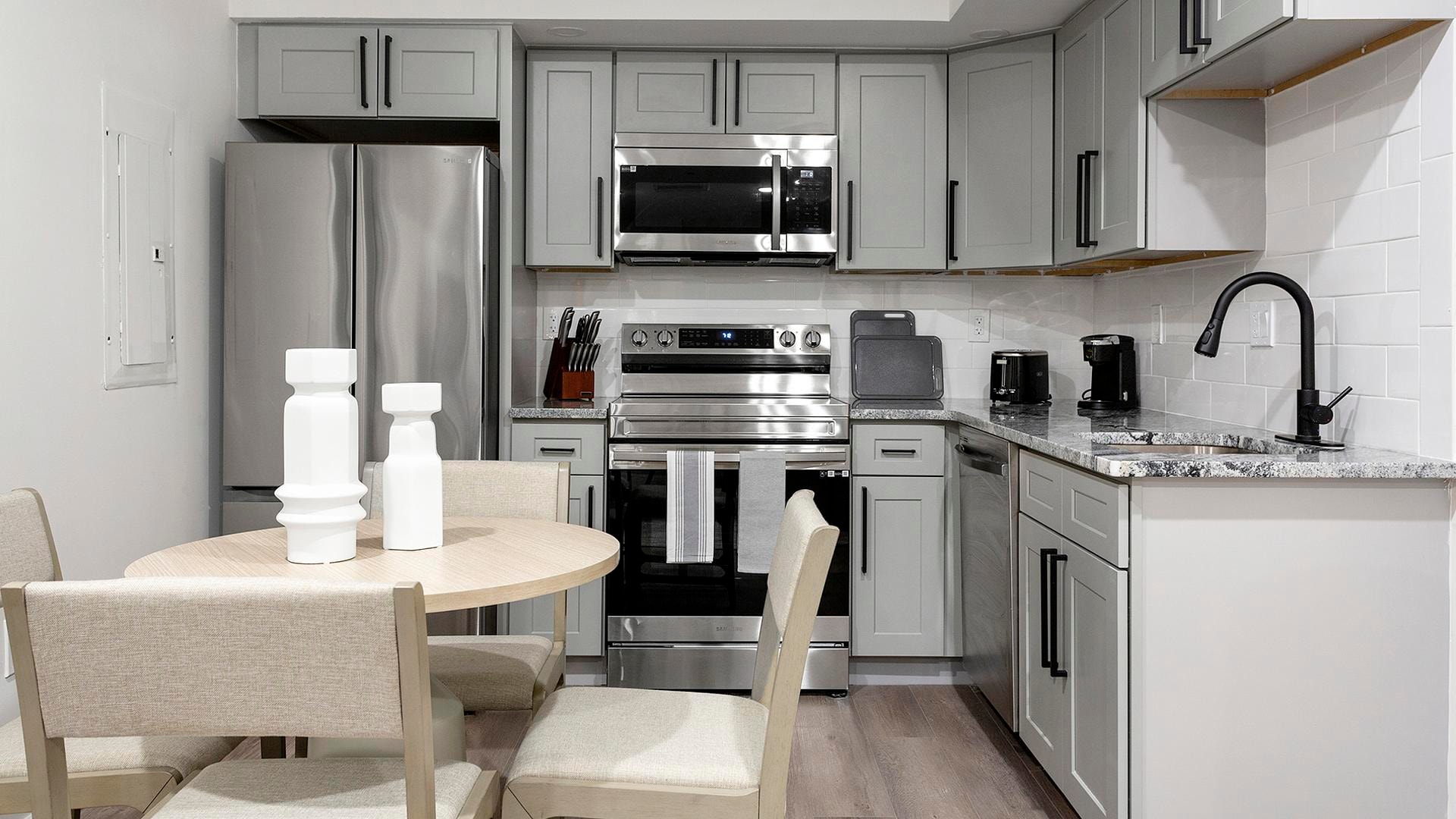 Stylish 2BD, Clubhouse, Gym