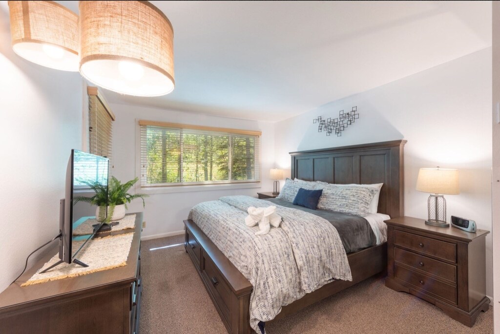 Main bedroom with king-sized bed