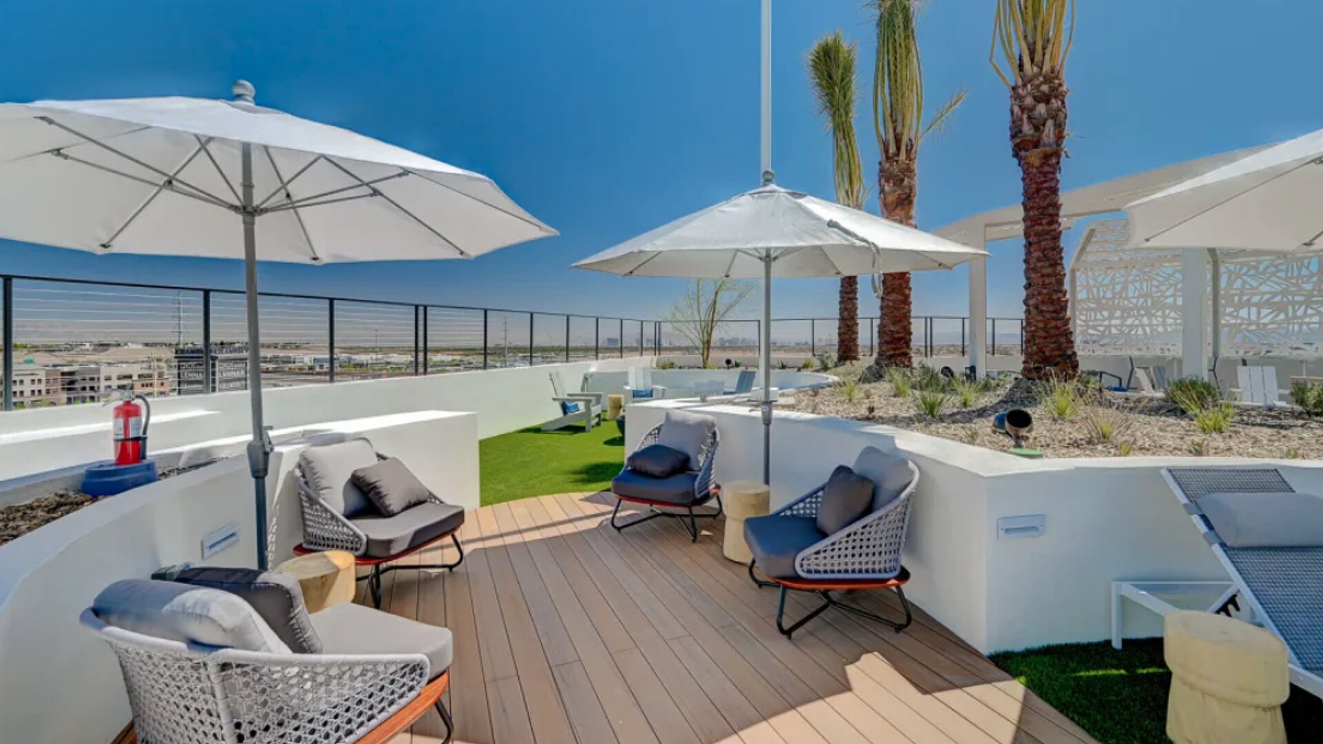 Chic 2BD, Clubhouse, Gym