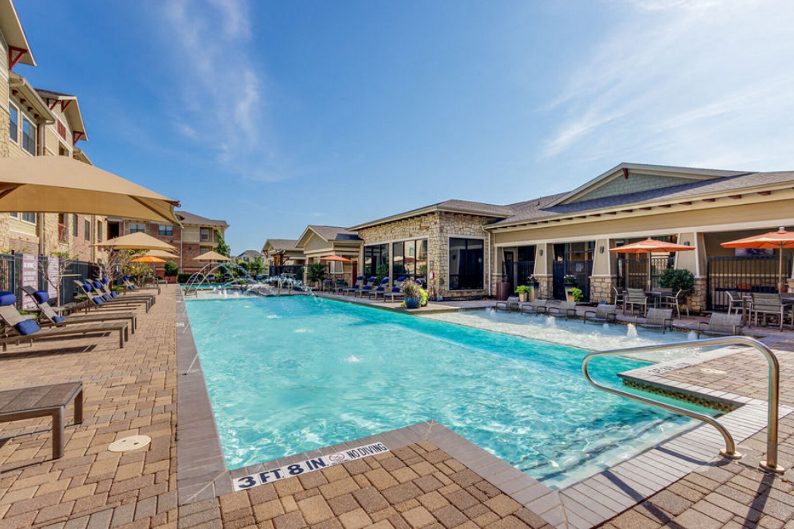 Amazing 1BD, Pool, Clubhouse Amazing 1BD, Pool, Clubhouse