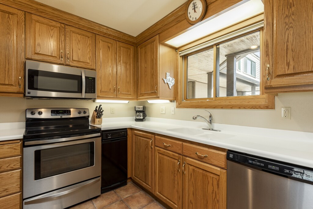 Fully equipped kitchen