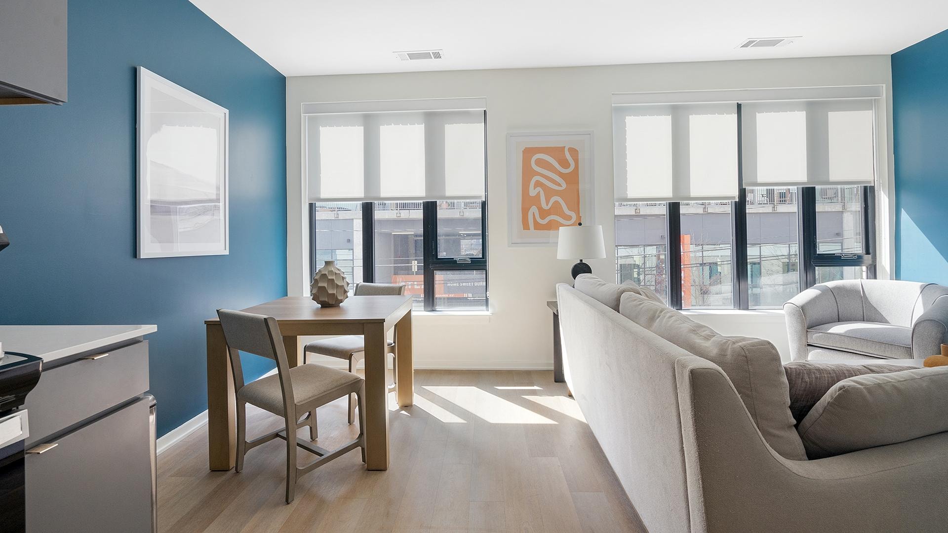 Stunning 1BD, Gym, Pool Stunning 1BD, Gym, Pool