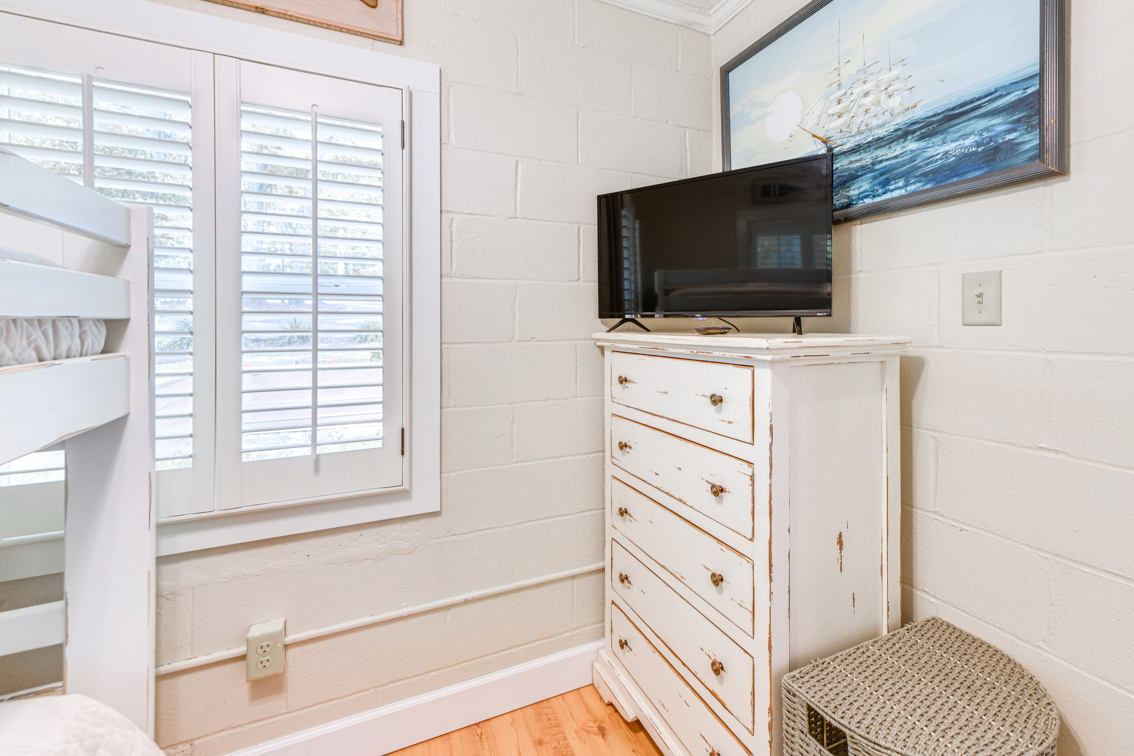 Private Dock + Porch: Lakefront Retreat in Cobb!