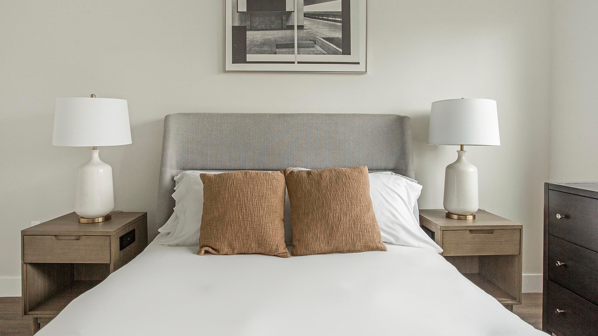 Landing | Chic 1BD, Gym, Clubhouse