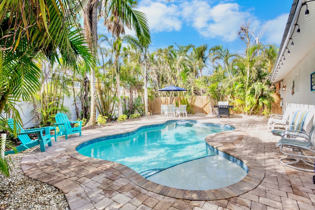 Peacock Crossing by AMI Locals