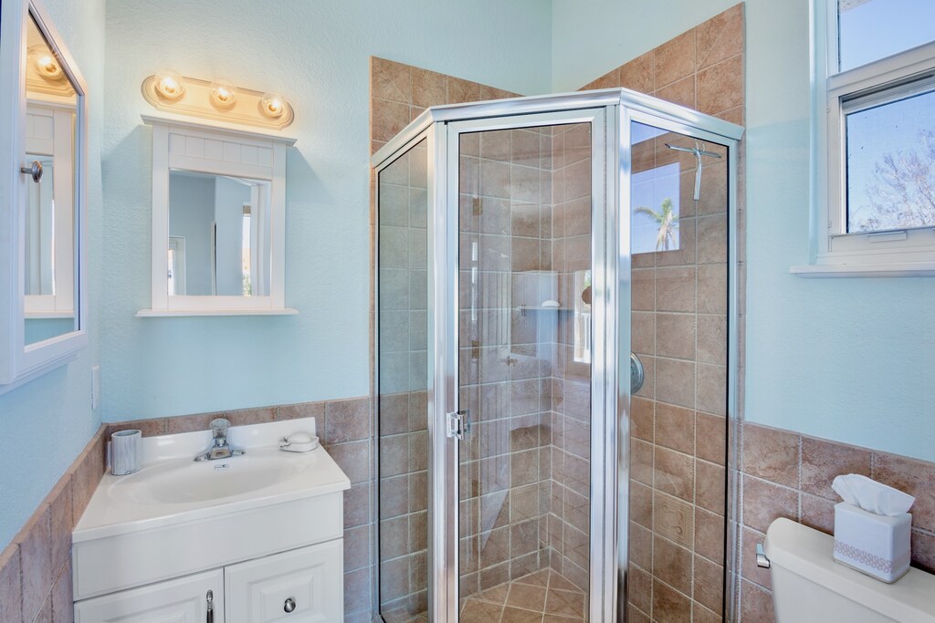 Third Bathroom, Ensuite