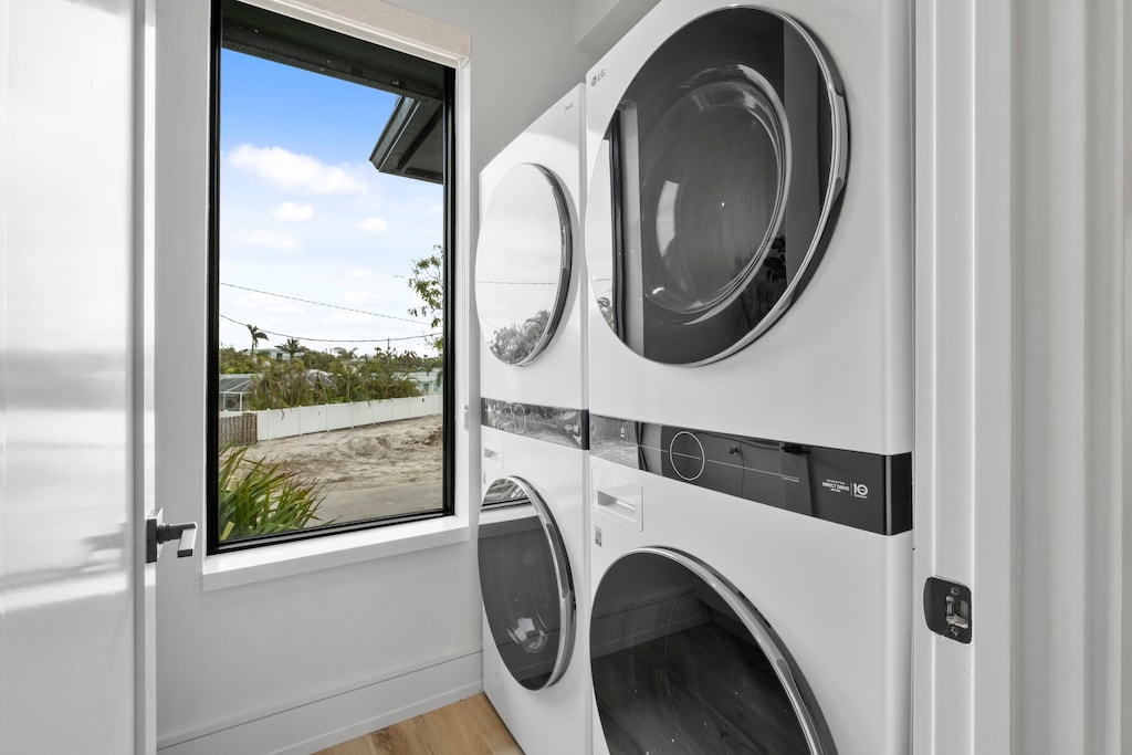 Washer Dryer combo area