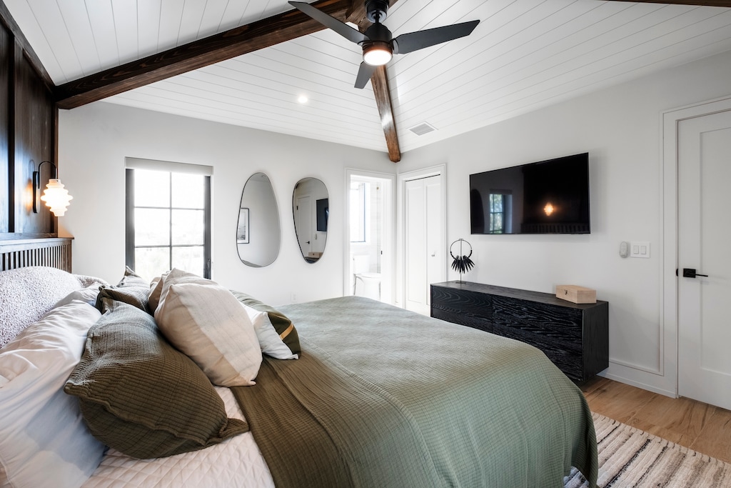 Primary Bedroom, King