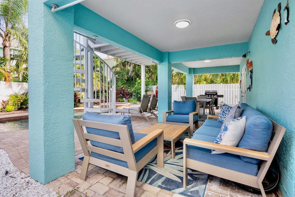 Outdoor dining area and BBQ grill