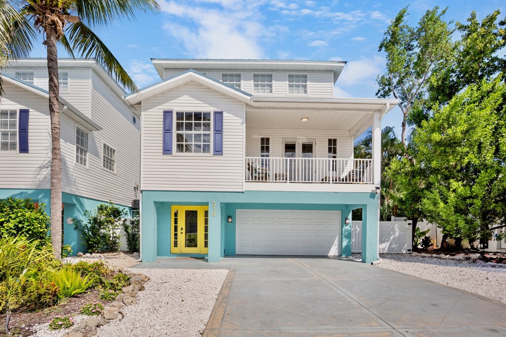 Welcoming front view of the home