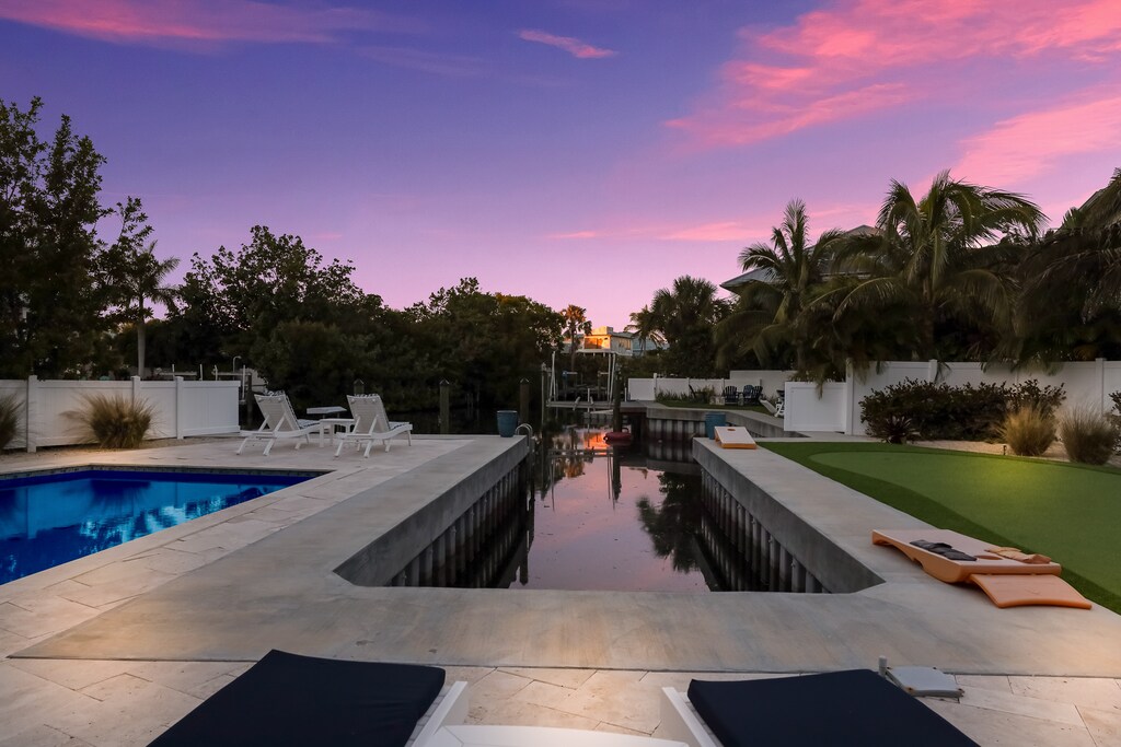 Private Pool and Putting Green