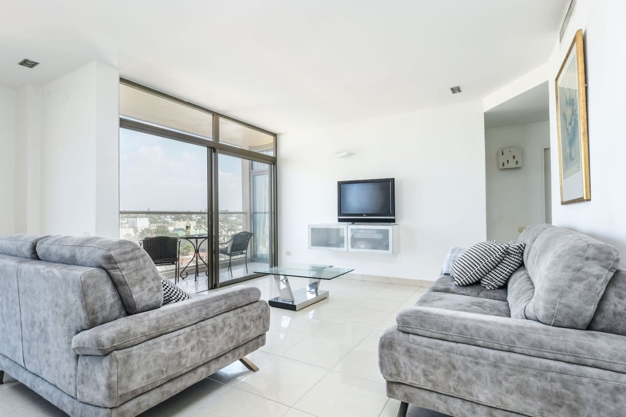 Herzliya Seaside Charming Home