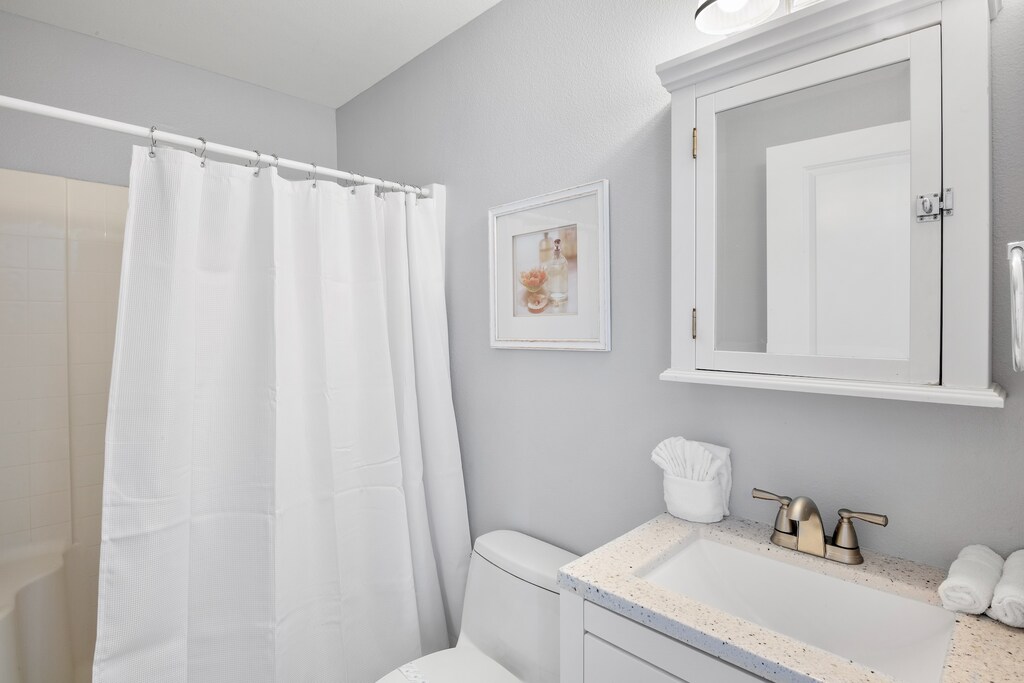 Second Bathroom, Ensuite