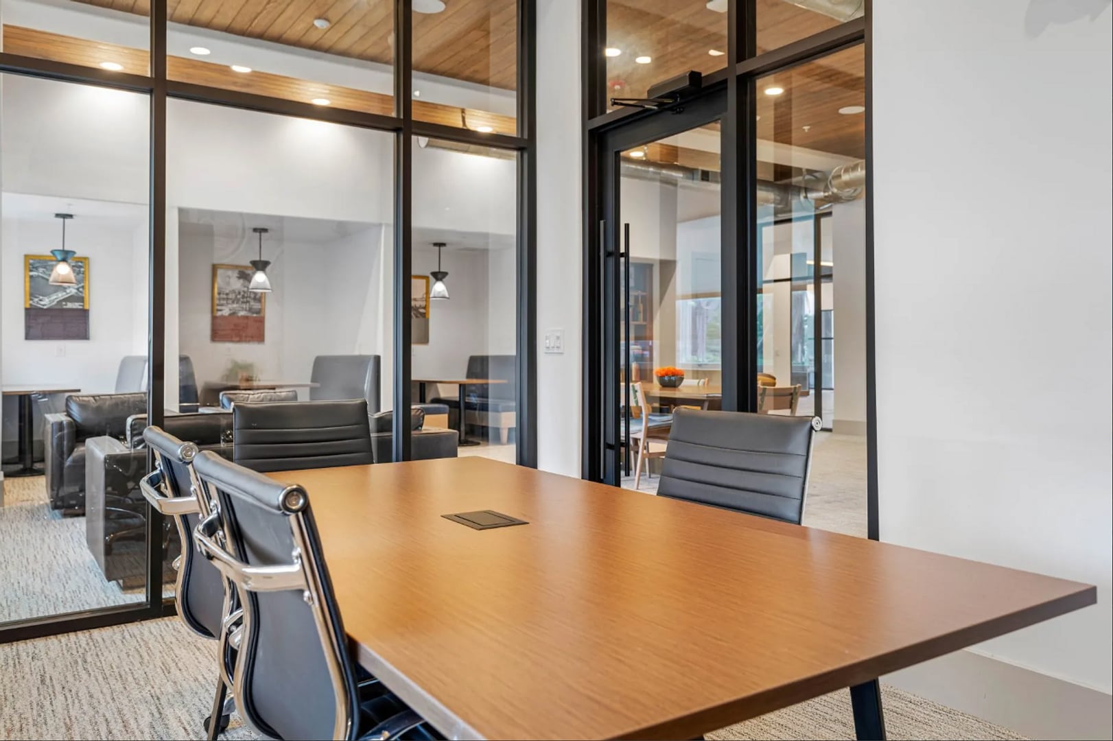 The Henry Luxury Apartments - 2 Bedr...