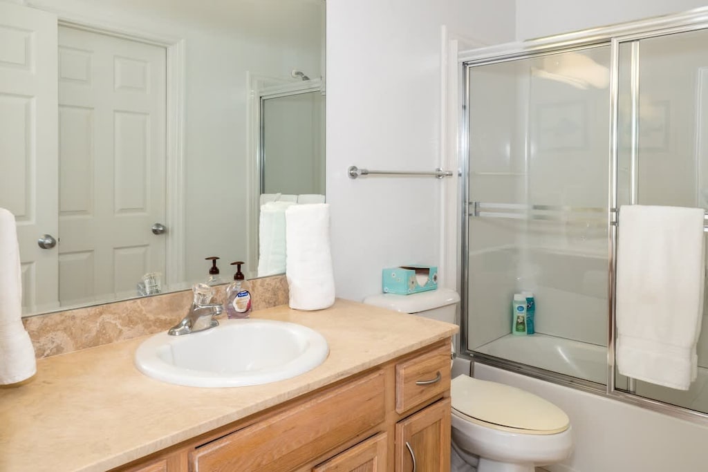 Colonial Kai - Second Bathroom