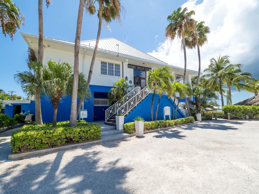 Colonial Kai - Yatch Club