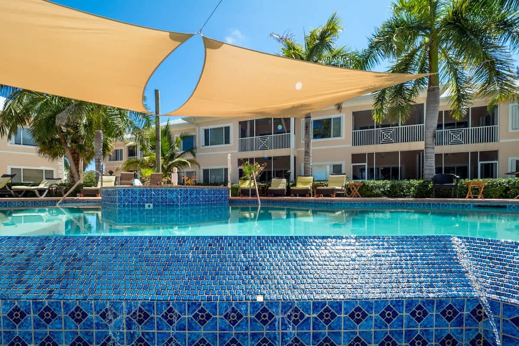 Colonial Kai - Pool