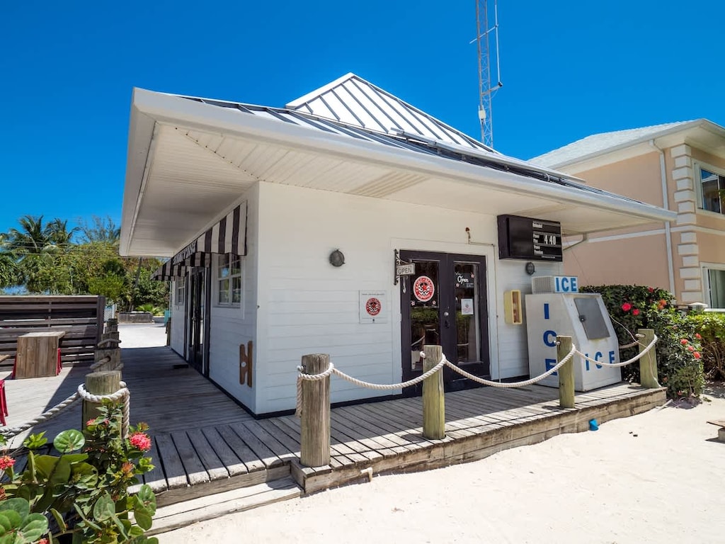 Colonial Kai - Local Restaurant