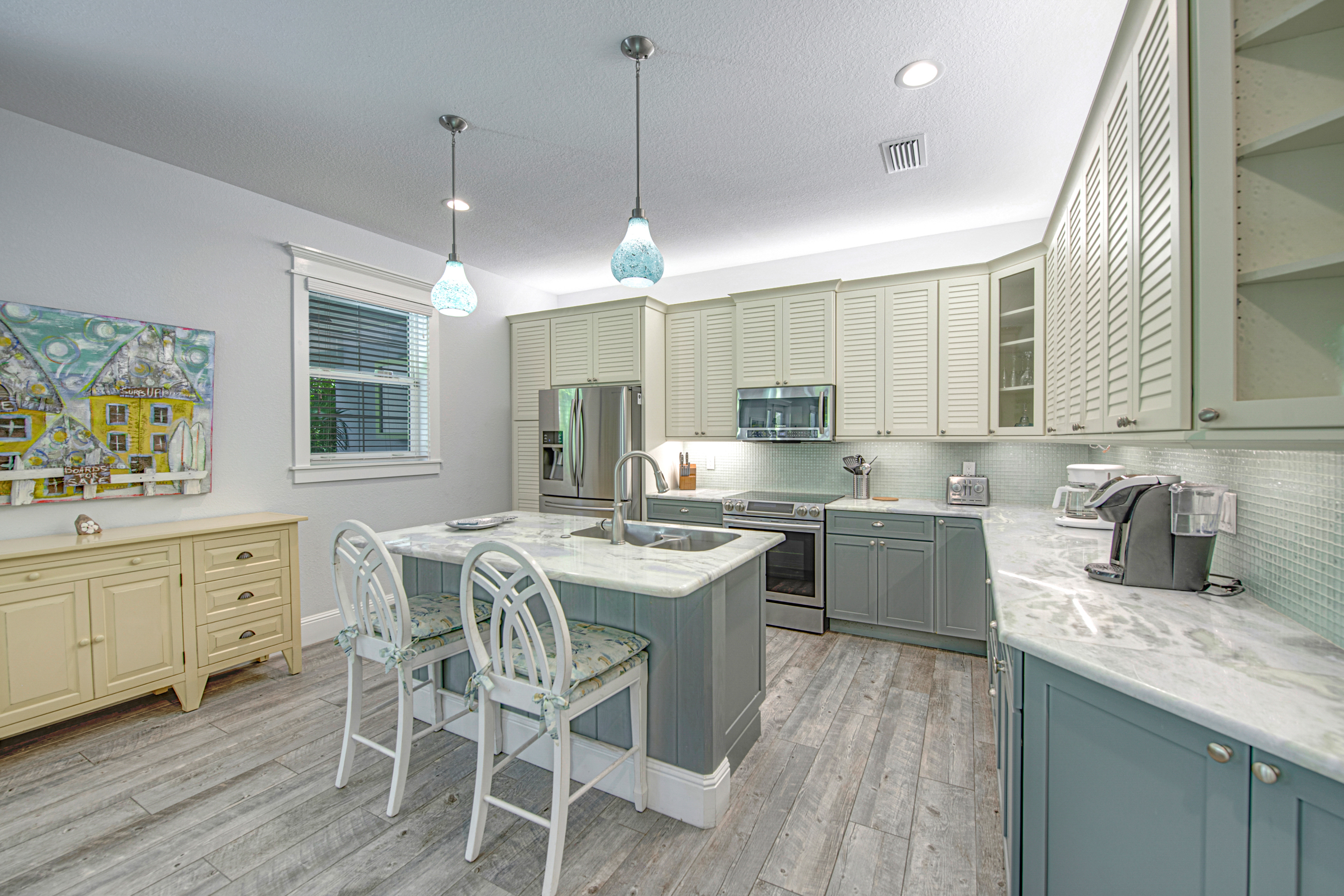 Kitchen Countertop Bar