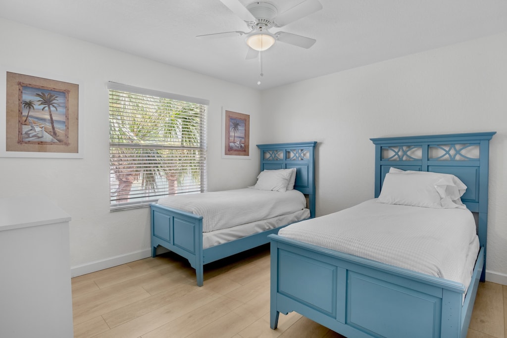 Third Bedroom - Two Twin beds
