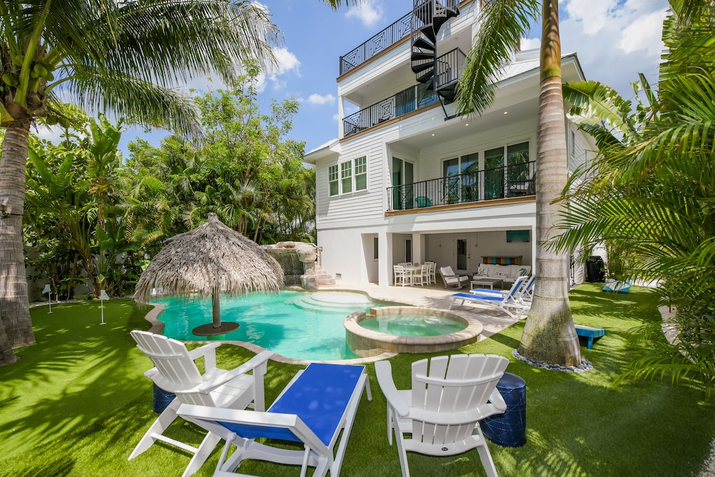 Island Pearl Oasis - AMI Locals