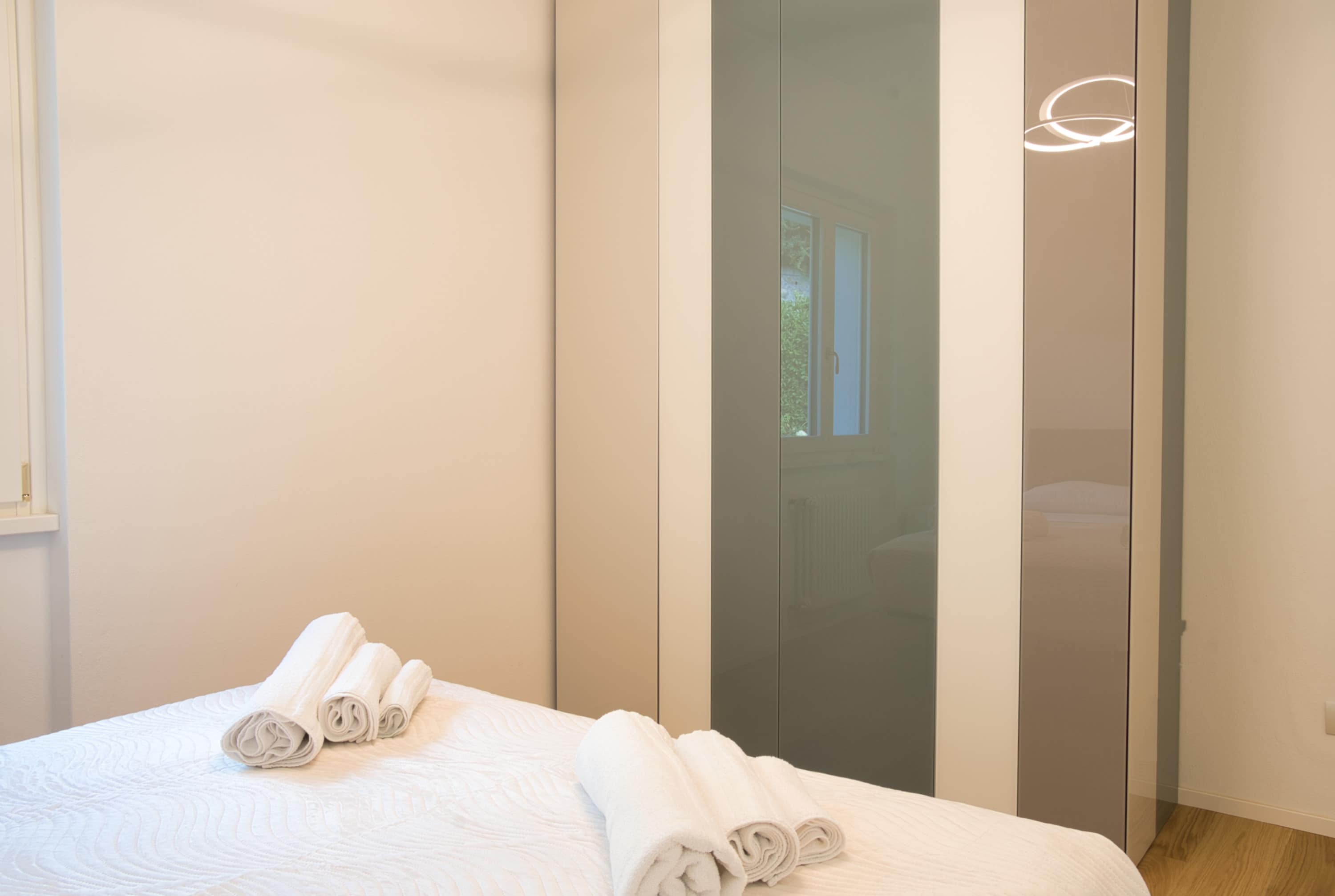 Hidden Gem. Villa with private swimmingpool Bellagio view