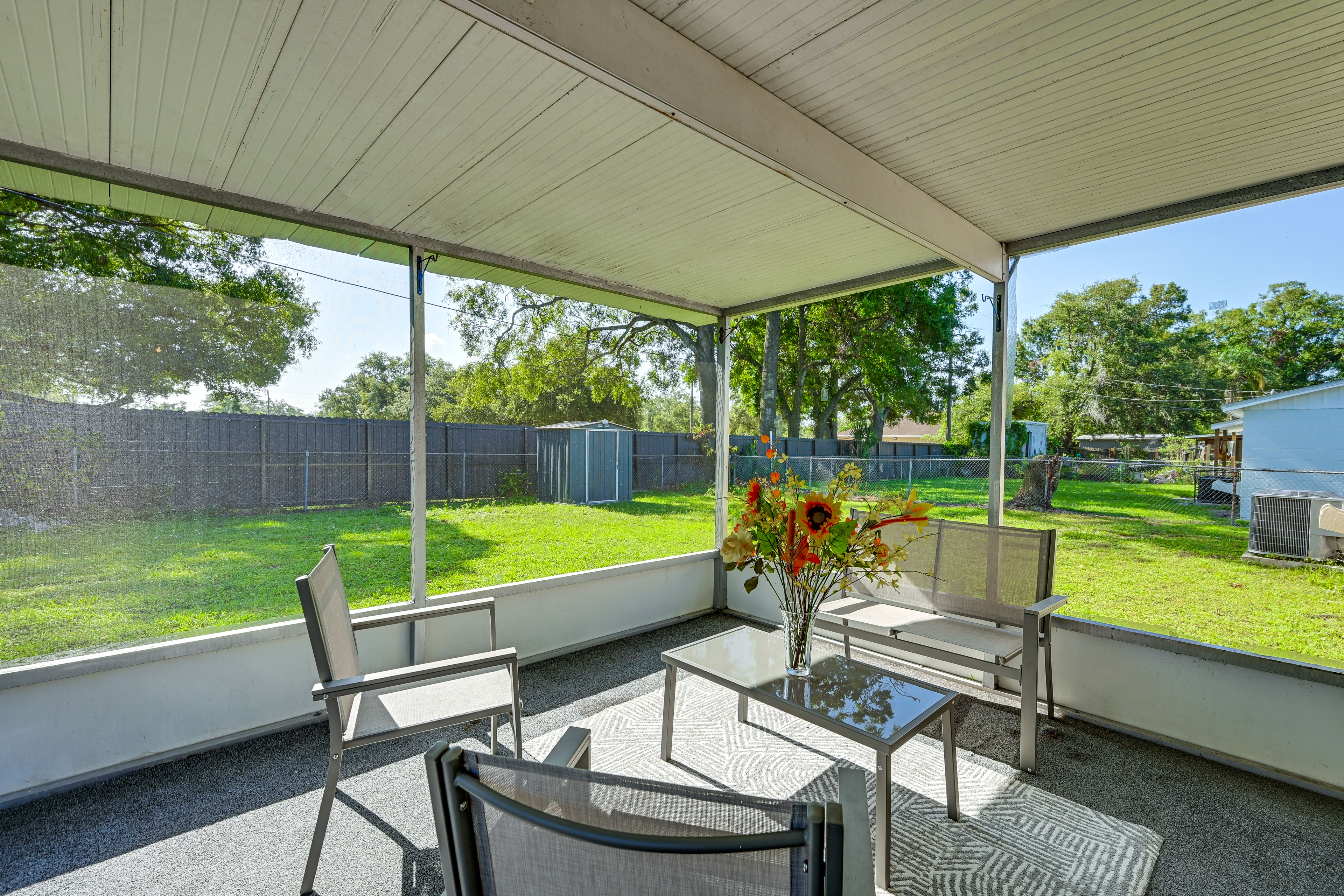 7 Mi to Busch Gardens: Tampa Gem w/ Yard!