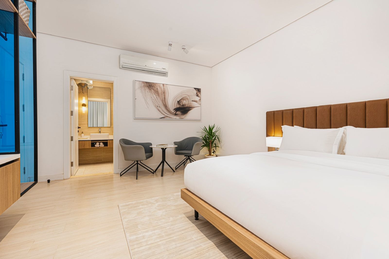 Spacious & Luxurious Flat in Almughrizat Spacious & Luxurious Flat in Almughrizat